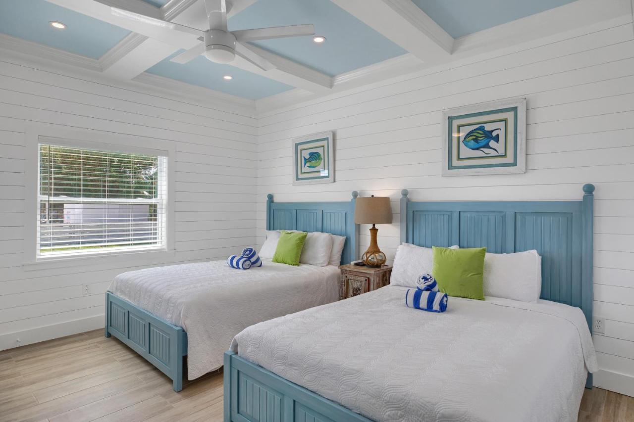 Seascape & Marina Motel